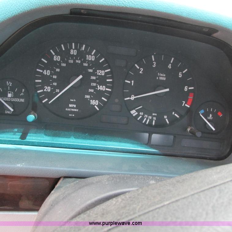 image for item G8486 1995 BMW E401