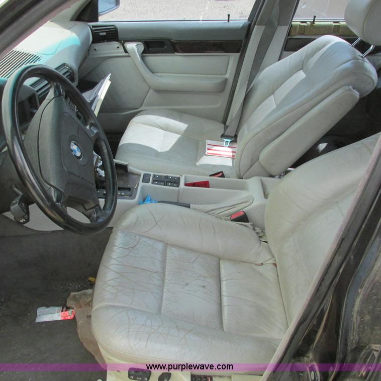 image for item G8486 1995 BMW E401