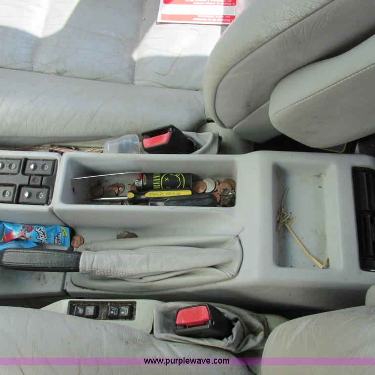 image for item G8486 1995 BMW E401