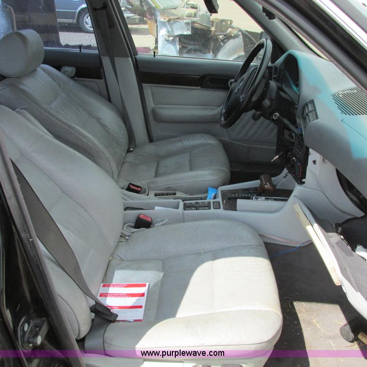 image for item G8486 1995 BMW E401