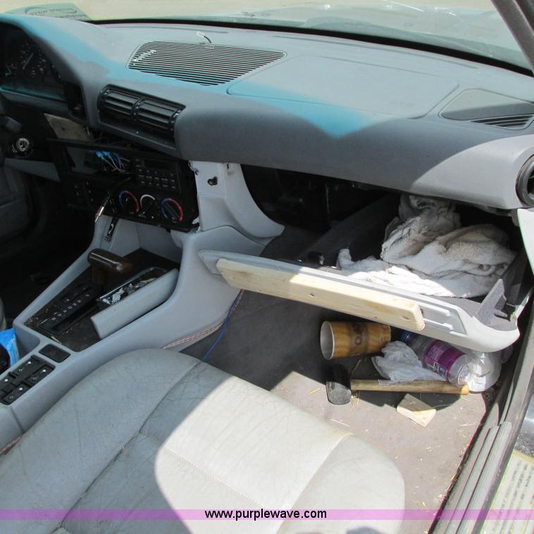 image for item G8486 1995 BMW E401