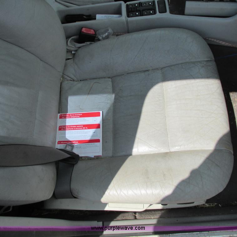 image for item G8486 1995 BMW E401