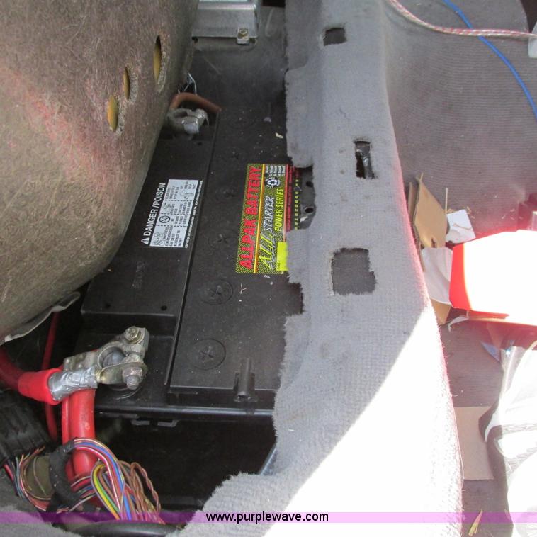 image for item G8486 1995 BMW E401