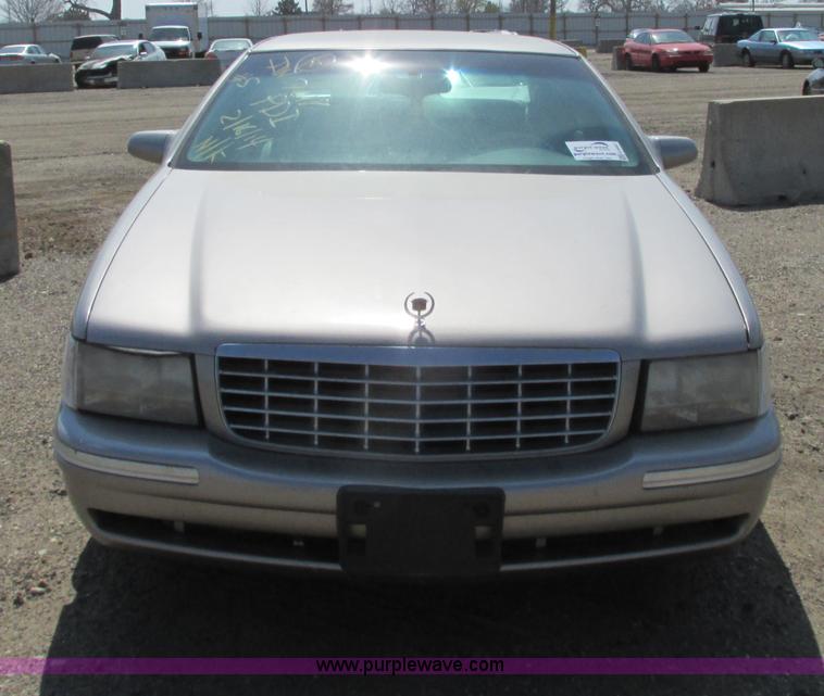 image for item G8487 1999 Cadillac DeVille
