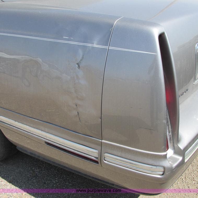 image for item G8487 1999 Cadillac DeVille