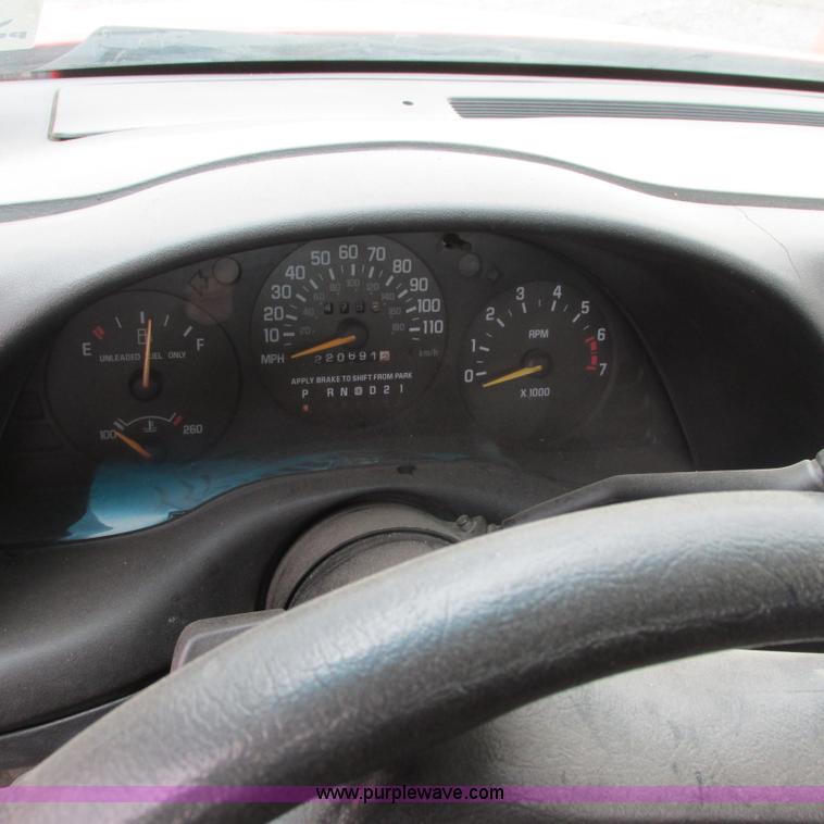 image for item G8488 1999 Chevy Monte Carlo LS