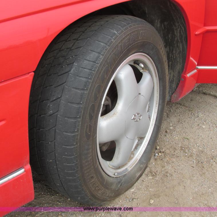 image for item G8488 1999 Chevy Monte Carlo LS