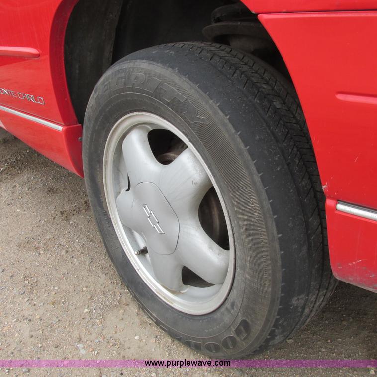 image for item G8488 1999 Chevy Monte Carlo LS