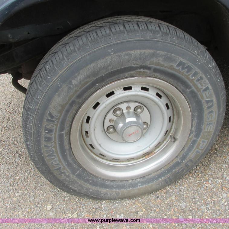 image for item G8489 1993 GMC Vandura 2500