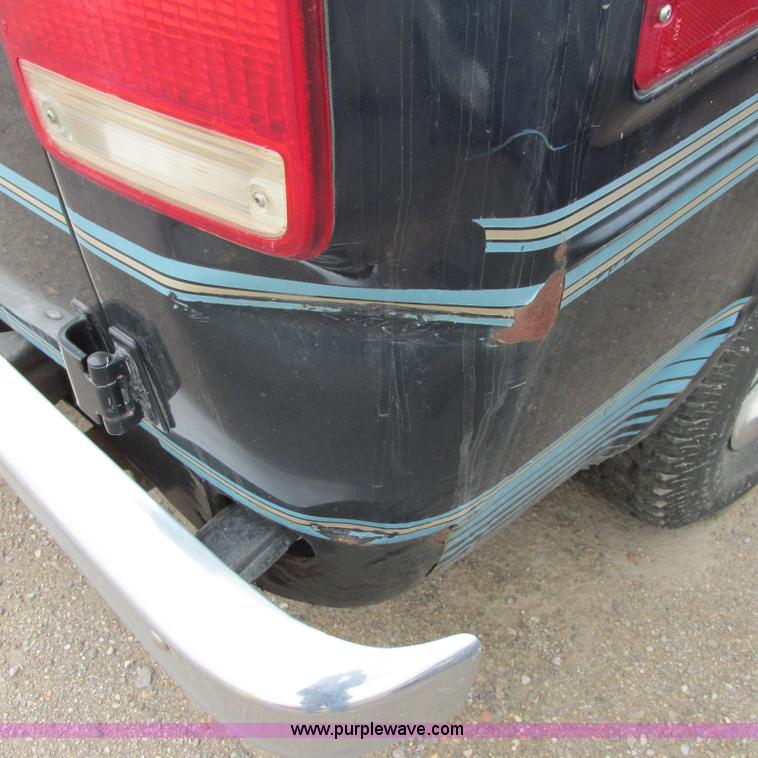 image for item G8489 1993 GMC Vandura 2500