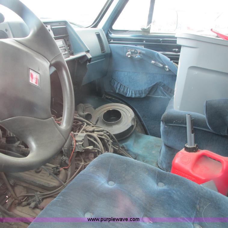 image for item G8489 1993 GMC Vandura 2500