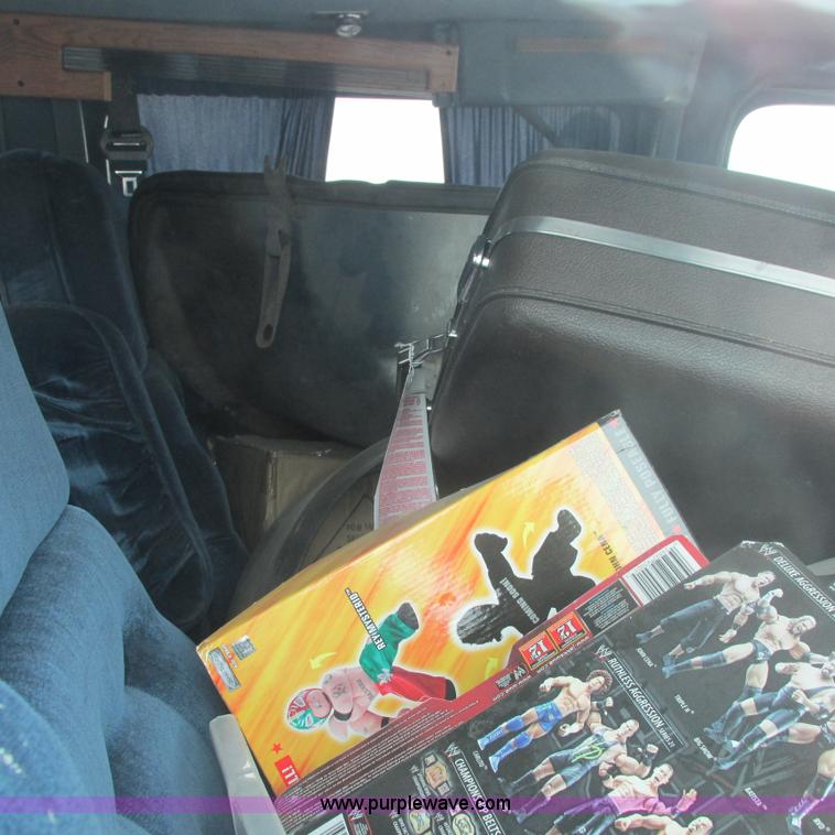 image for item G8489 1993 GMC Vandura 2500