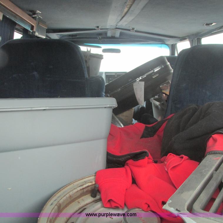 image for item G8489 1993 GMC Vandura 2500