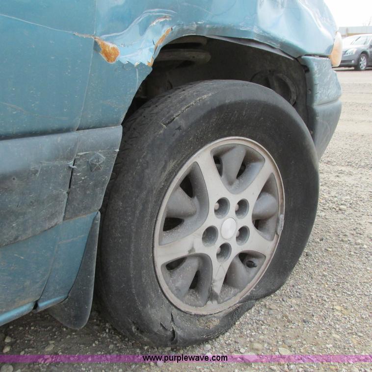 image for item G8490 1997 Dodge Grand Caravan SE van