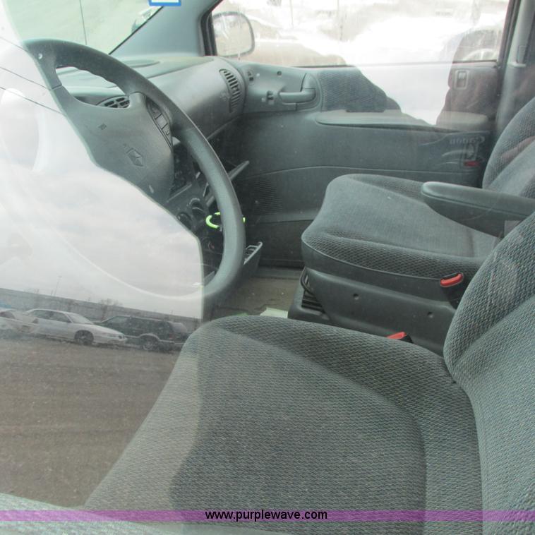image for item G8490 1997 Dodge Grand Caravan SE van