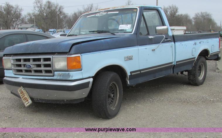 image for item G8491 1987 Ford F150 XLT Pickup Truck