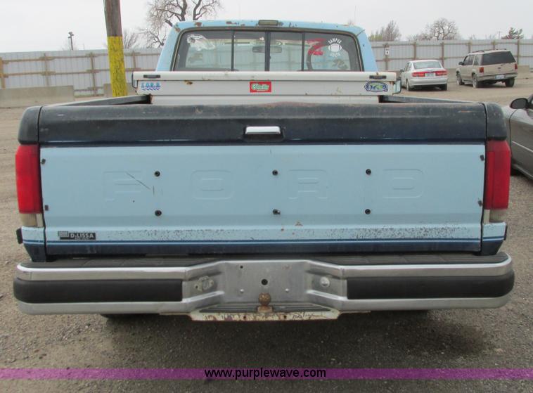 image for item G8491 1987 Ford F150 XLT Pickup Truck