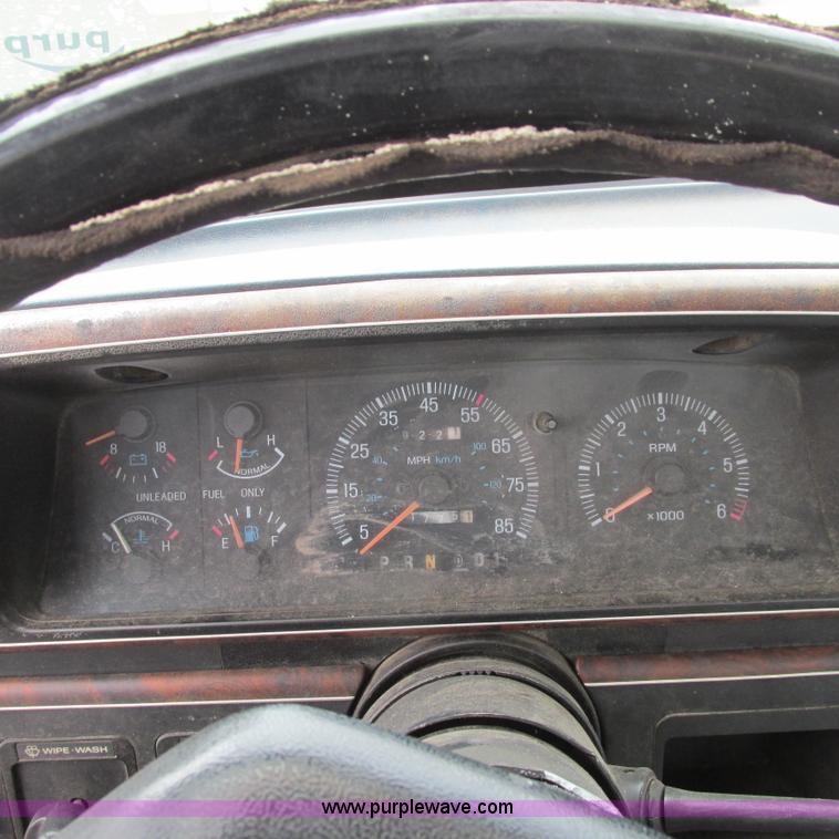 image for item G8491 1987 Ford F150 XLT Pickup Truck