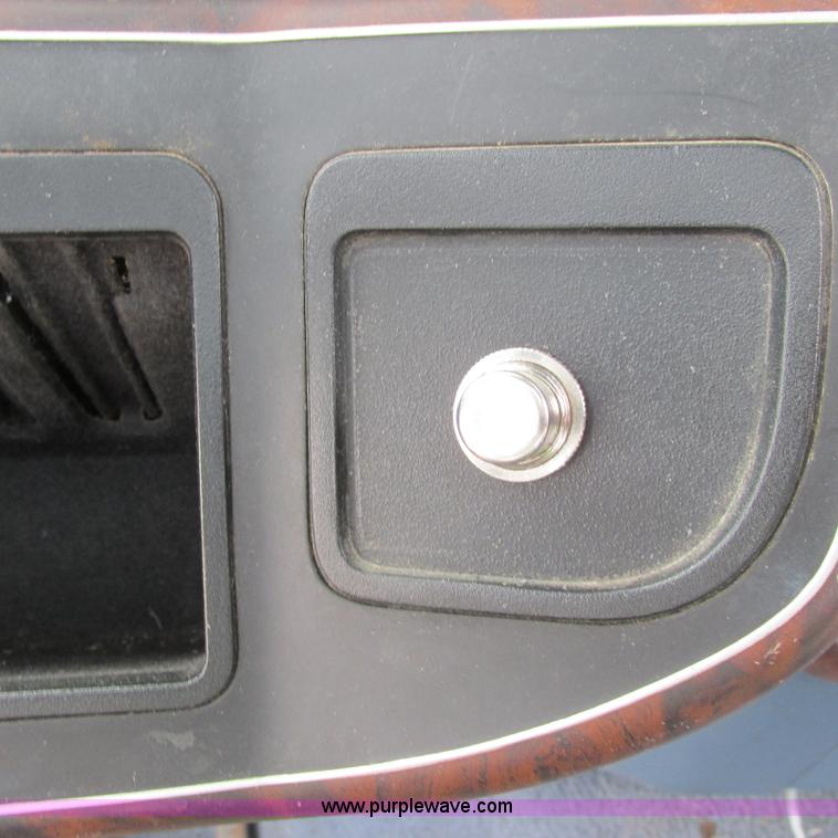 image for item G8491 1987 Ford F150 XLT Pickup Truck