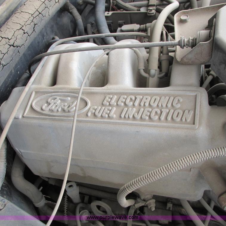 image for item G8491 1987 Ford F150 XLT Pickup Truck