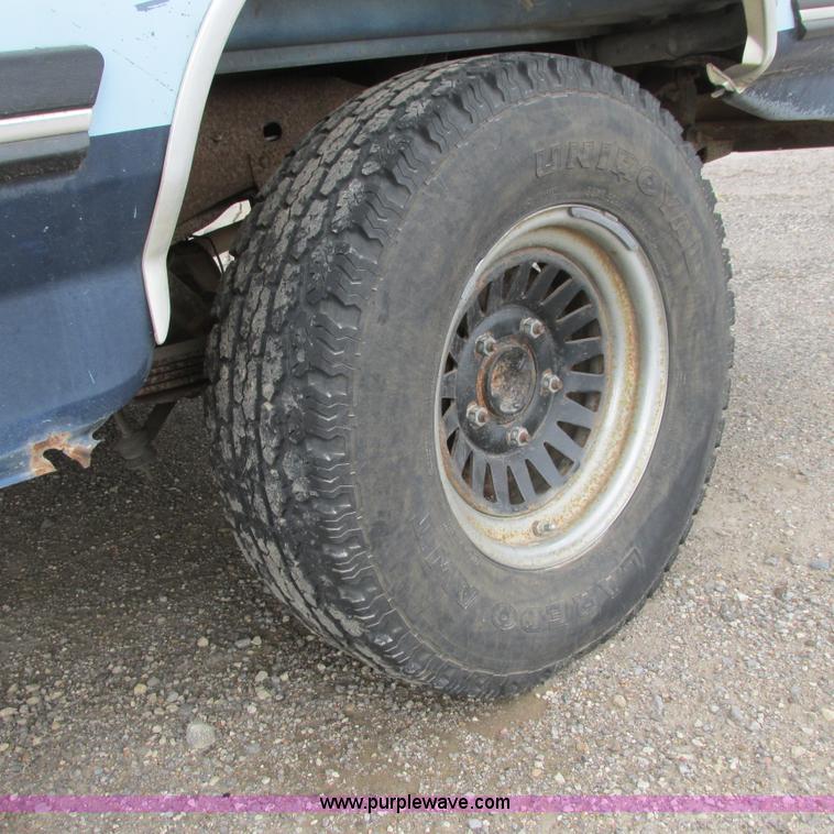 image for item G8491 1987 Ford F150 XLT Pickup Truck