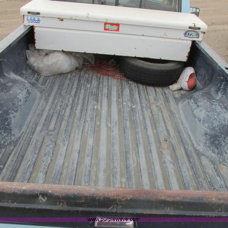 image for item G8491 1987 Ford F150 XLT Pickup Truck