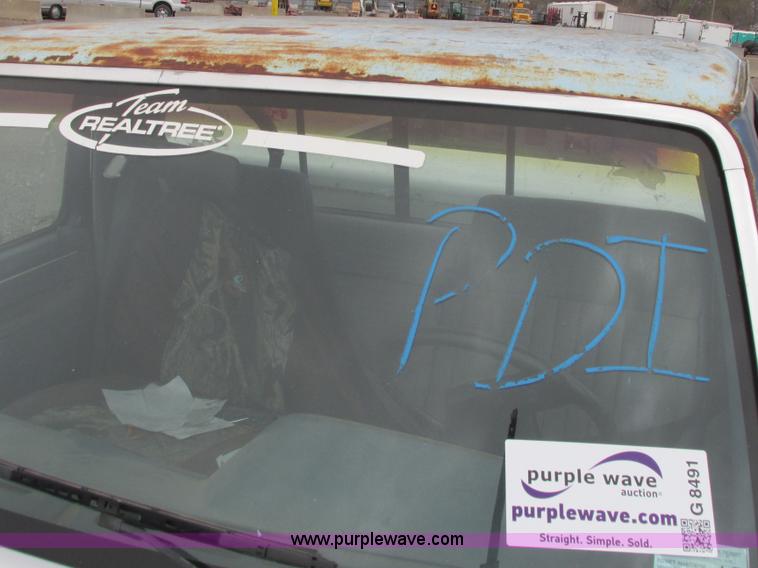 image for item G8491 1987 Ford F150 XLT Pickup Truck