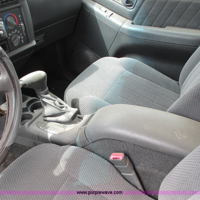 image for item G8492 1997 Chevy Blazer SUV