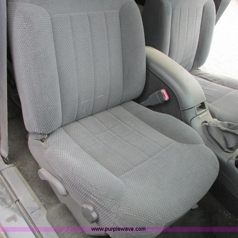 image for item G8492 1997 Chevy Blazer SUV