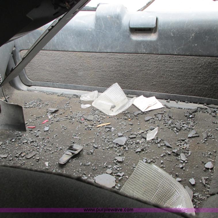 image for item G8492 1997 Chevy Blazer SUV