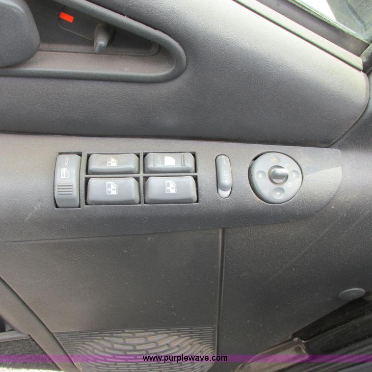 image for item G8492 1997 Chevy Blazer SUV