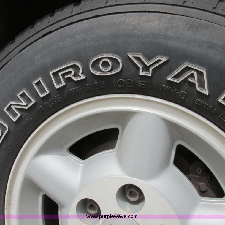 image for item G8492 1997 Chevy Blazer SUV