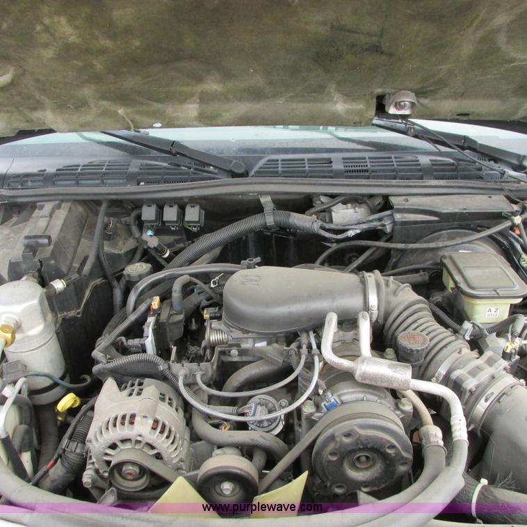 image for item G8492 1997 Chevy Blazer SUV