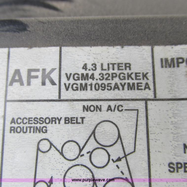 image for item G8492 1997 Chevy Blazer SUV