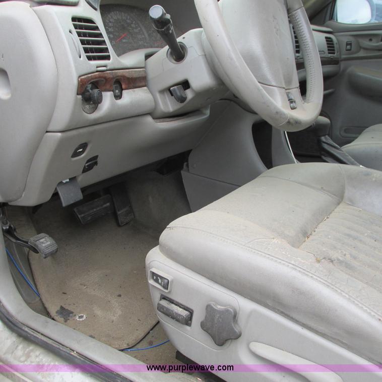 image for item G8493 2001 Chevy Impala LS