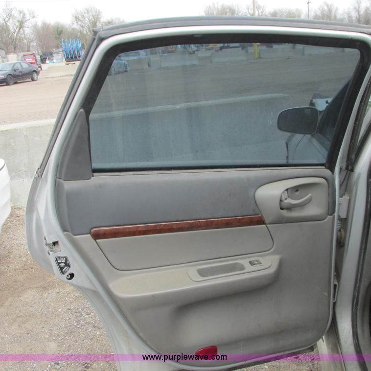 image for item G8493 2001 Chevy Impala LS