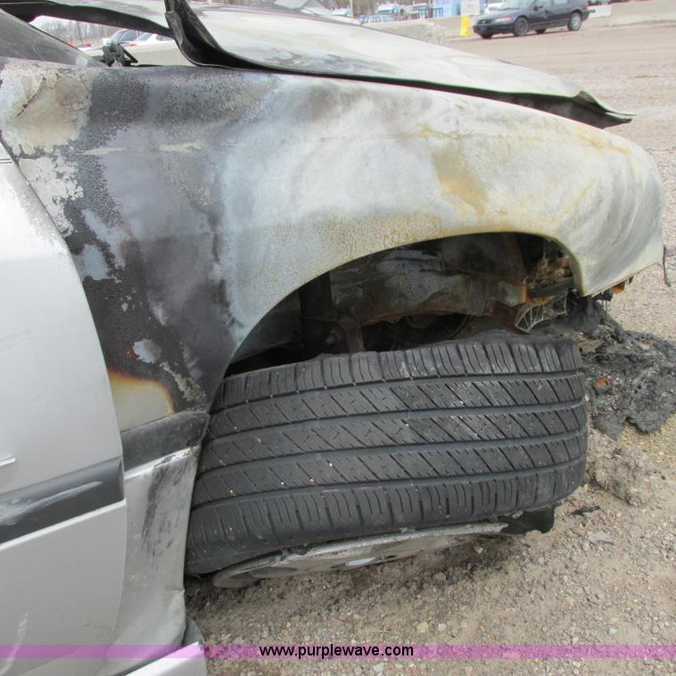 image for item G8493 2001 Chevy Impala LS