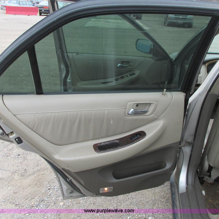 image for item G8494 1999 Honda Accord LX