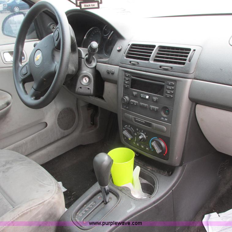 image for item G8495 2006 Chevy Cobalt LS