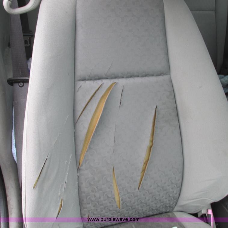 image for item G8495 2006 Chevy Cobalt LS