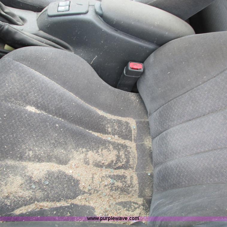 image for item G8496 1998 Pontiac Sunfire convertible