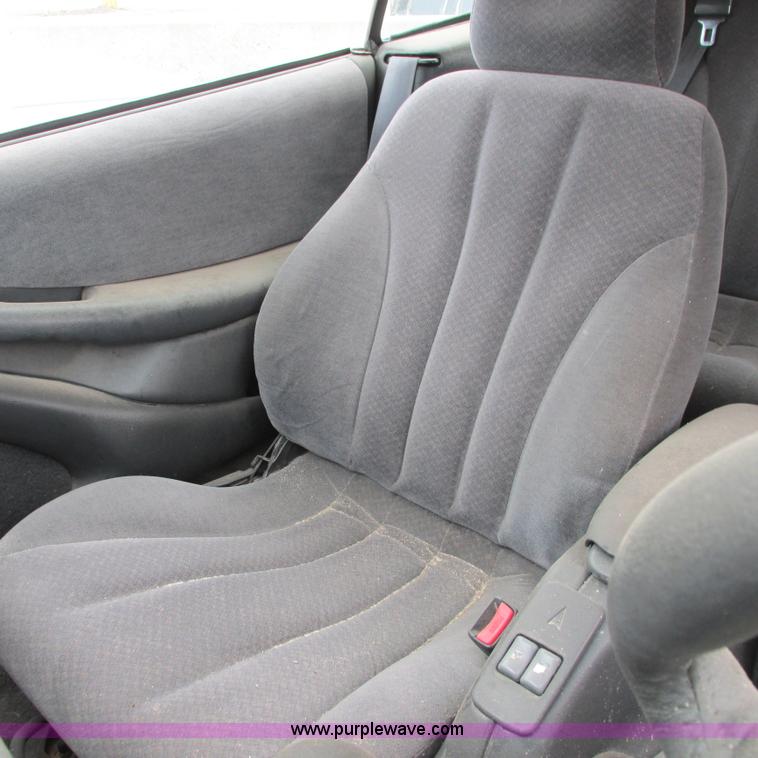 image for item G8496 1998 Pontiac Sunfire convertible