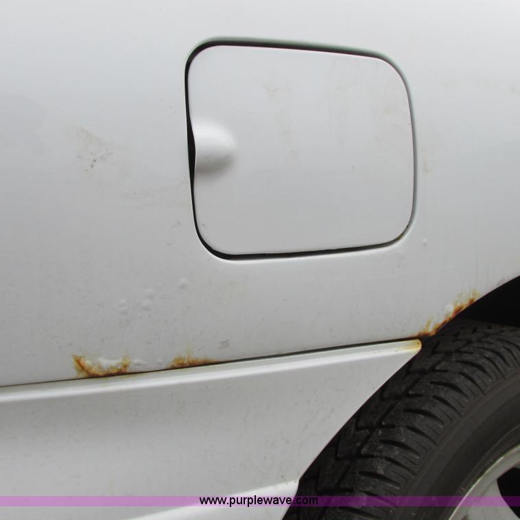 image for item G8496 1998 Pontiac Sunfire convertible