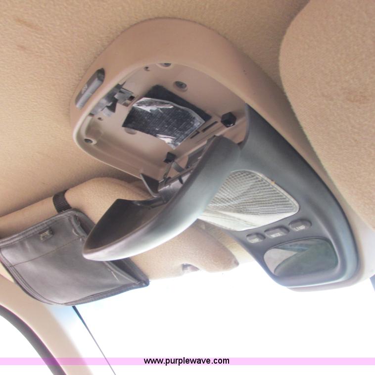 image for item G8498 1999 Ford Explorer XLT SUV