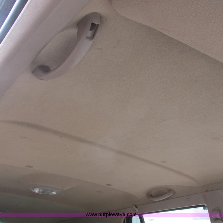 image for item G8498 1999 Ford Explorer XLT SUV