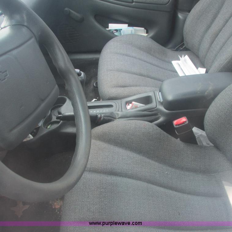 image for item G8499 2001 Chevy Cavalier