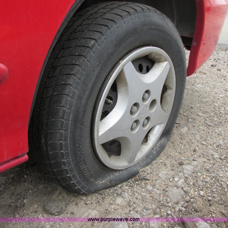 image for item G8499 2001 Chevy Cavalier