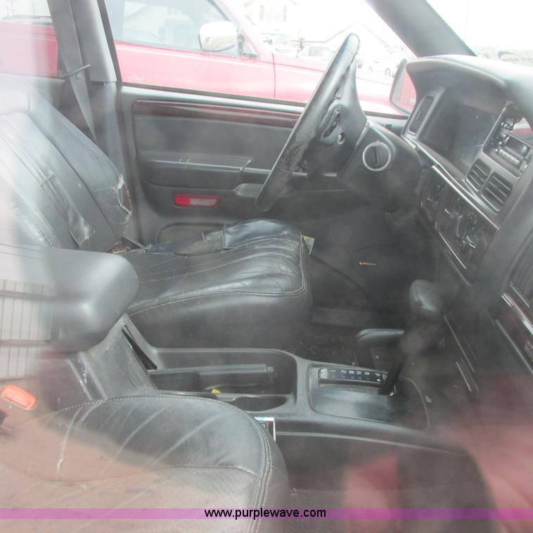 image for item G8500 1998 Jeep Grand Cherokee TSi SUV