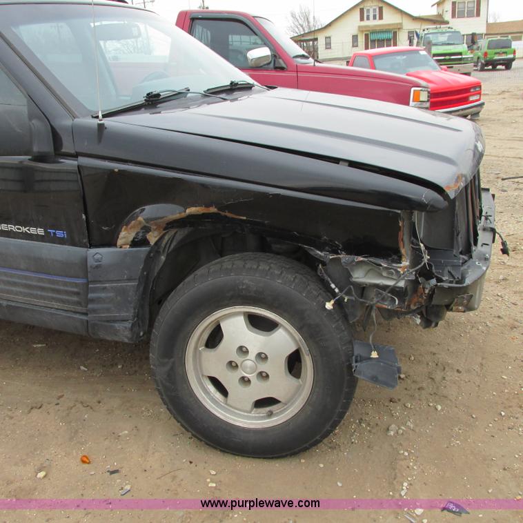 image for item G8500 1998 Jeep Grand Cherokee TSi SUV