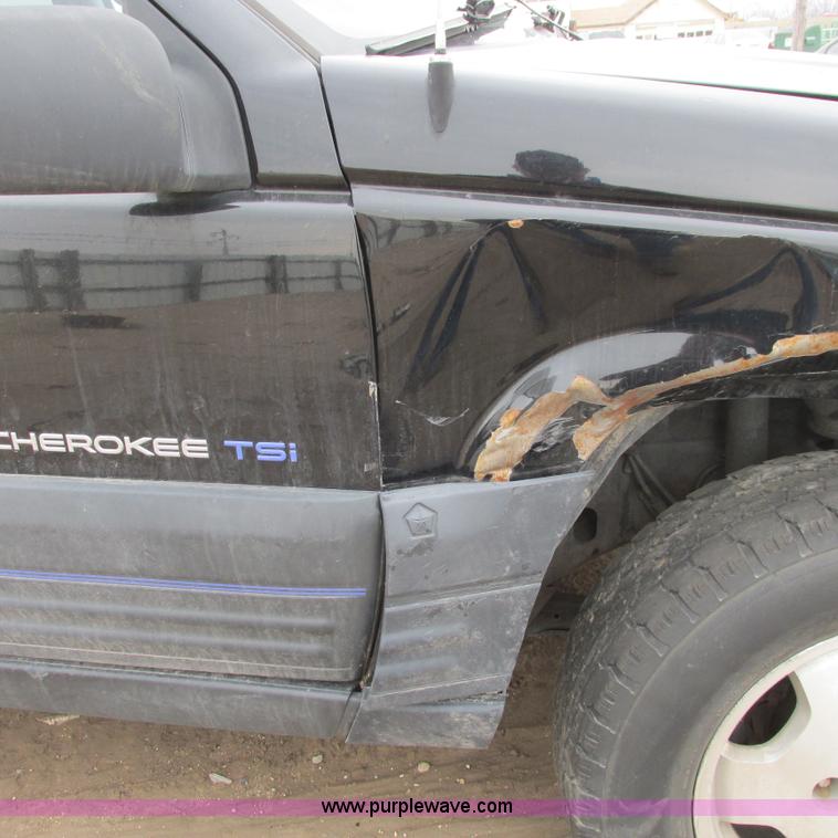 image for item G8500 1998 Jeep Grand Cherokee TSi SUV